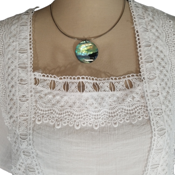 Zac & Rachel Square Neckline Short Sleeves White Top. Size PL - Picture 2 of 12